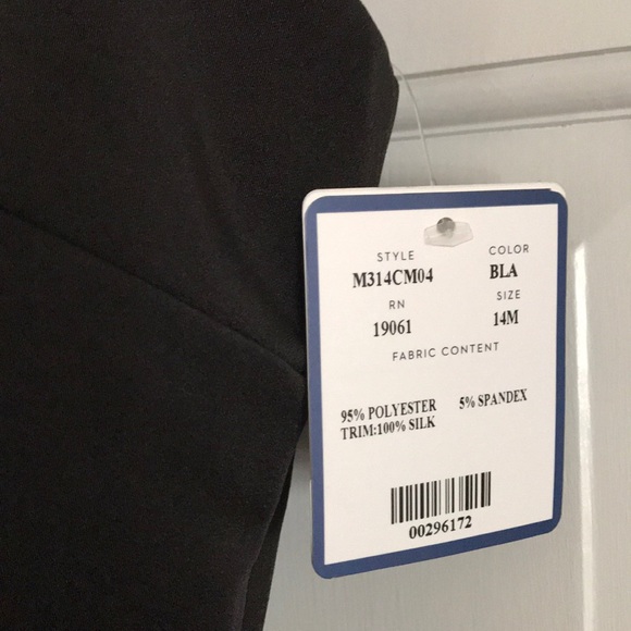 Black designer embellished tank top - Picture 3 of 3